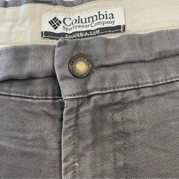 Columbia Sportswear Company 40 X 34 Gray Cargo Pants PRELOVED - Picture 3 of 11